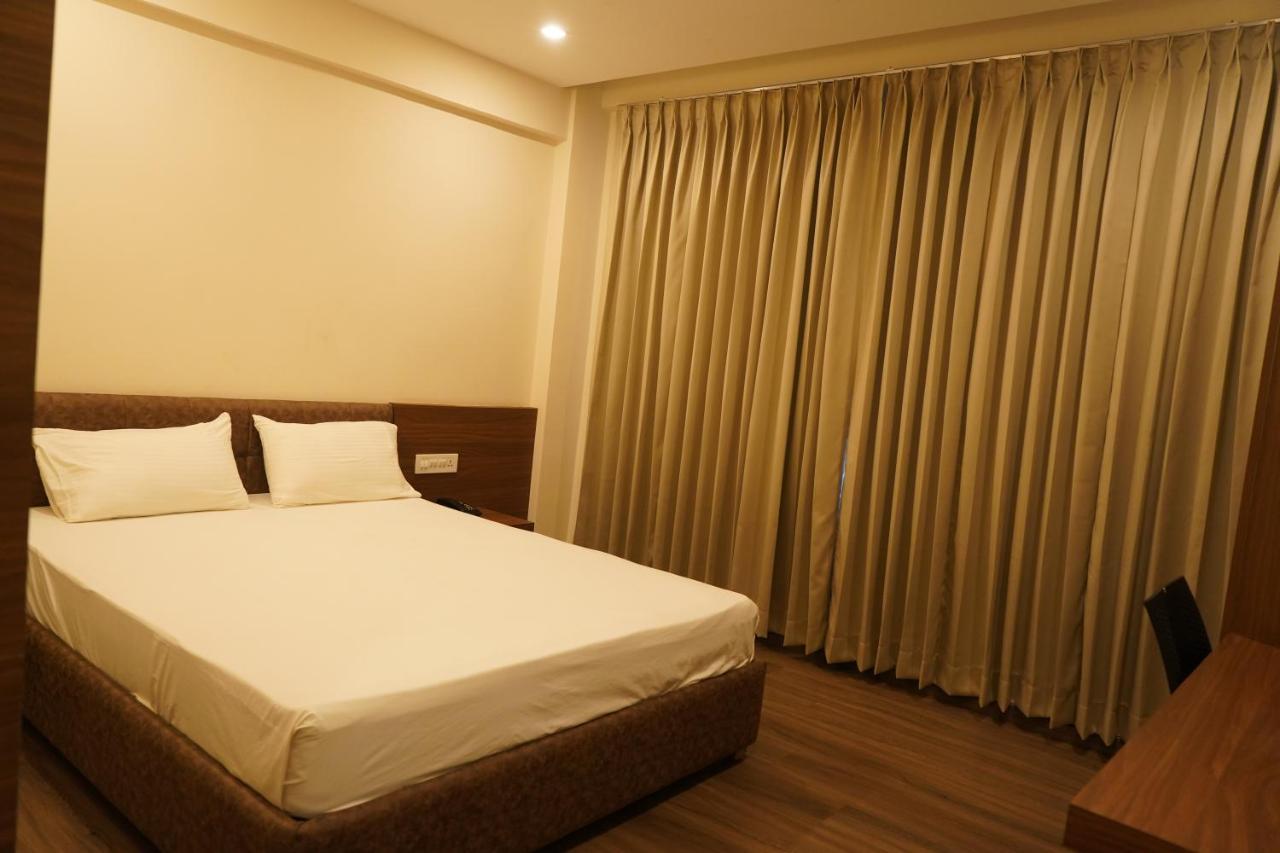 Hotel Bekal International Kāsaragod エクステリア 写真